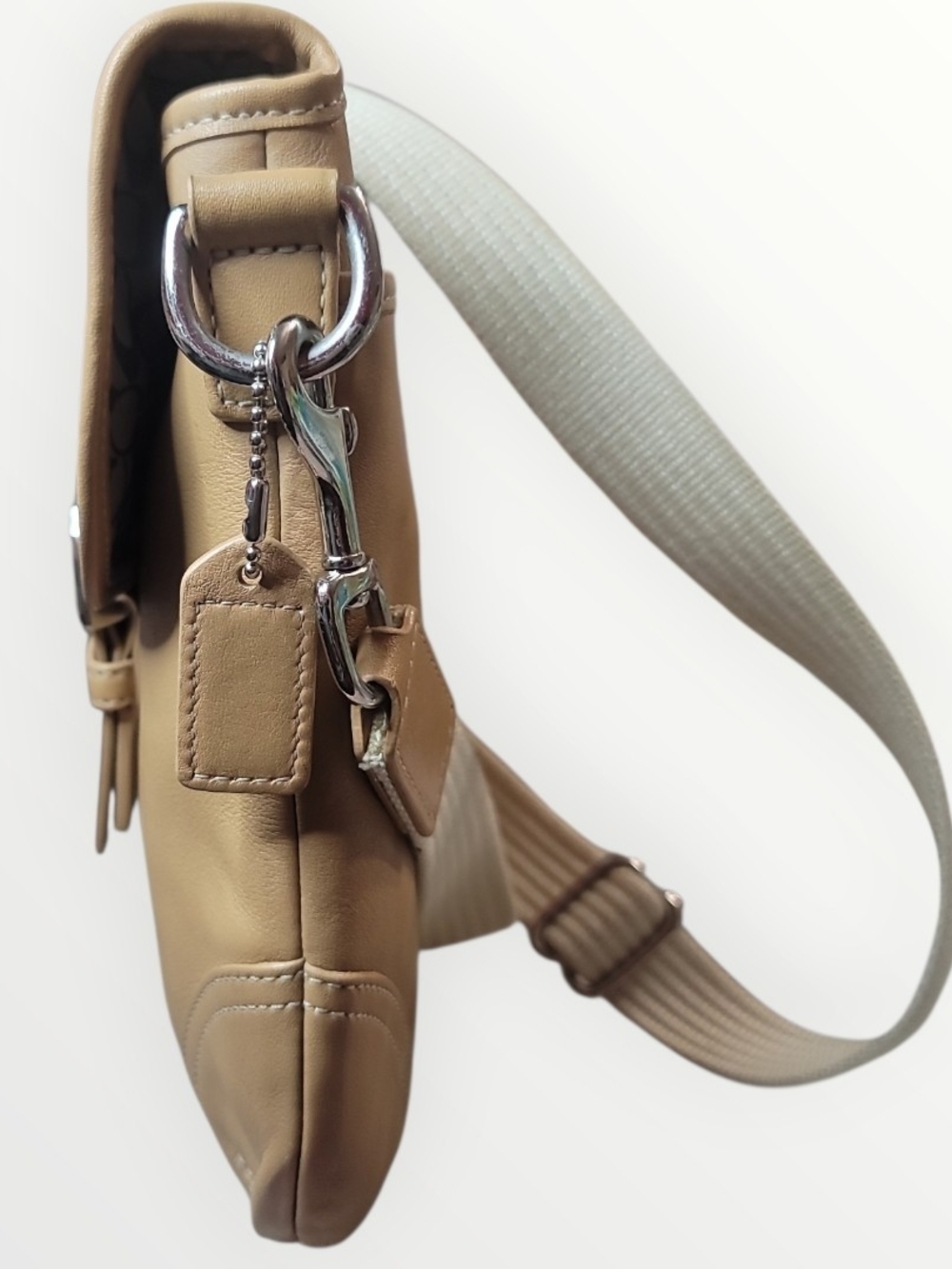 COACH VTG Soho Flap buckle Crossbody bag in Tanl leather EUC With COA - Picture 4 of 9